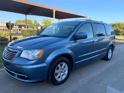 2012 CHRYSLER TOWN & COUNTRY for sale in San Antonio, TX
