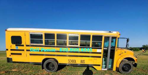 2003 International School Bus Mid Size - AC - Clear title - cars & for sale in Adkins, TX
