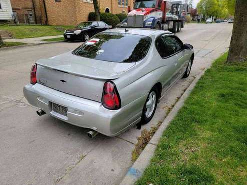 2005 Monte Carlo LT ! CLEANNNN! for sale in milwaukee, WI