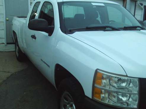 2013 Chevy 1500 Ext Cab 4x4 - cars & trucks - by dealer - vehicle... for sale in Oklahoma City, OK