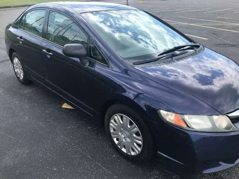 2011 HONDA CIVIC SE 4 dr/3200 spent on service no issues! - cars & for sale in Cleveland, OH