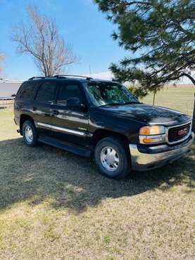 2004 GMC Yukon 4x4 3rd row seat for sale in Fort Collins, CO