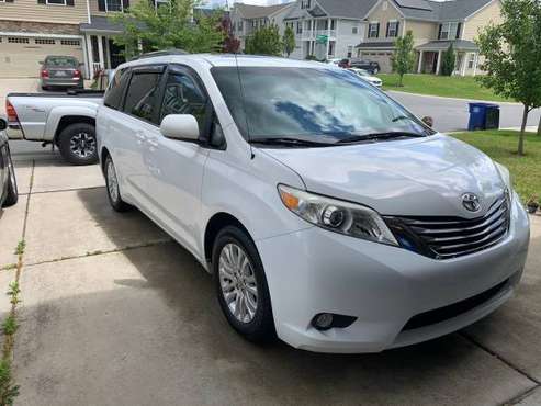 2011 Toyota Sienna XLE for sale in KERNERSVILLE, NC