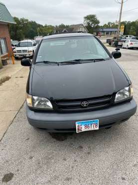1999 Toyota Sienna Clean - cars & trucks - by owner - vehicle... for sale in West Chicago, IL. 60185, IL