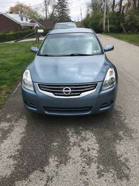 2011 Nissan Altima 6, 500 00 for sale in mckeesport, PA
