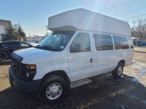 2013 Ford E-350 wheelchair van for sale in Madison, WI