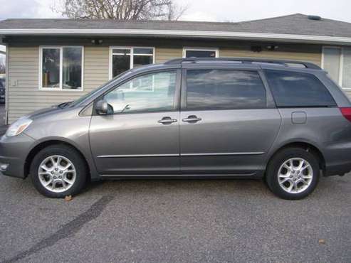 2004 TOYOTA SIENNA LIMITED ** AWD ** RUST FREE ** GREAT SERVICE ** -... for sale in Farmington, MN
