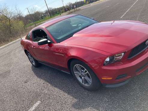 12 Mustang Premium Coupe V6 for sale in Saint Paul, MN