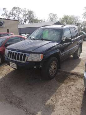 2004 Jeep Grand Cherokee 4x4 - - by dealer - vehicle for sale in Fargo, ND