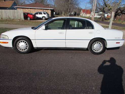 1998 BUICK PARK AVENUE! CLEAN! 1 OWNER ! LOW MILES! - cars & trucks... for sale in Pekin, IL