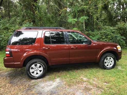 2010 FORD EXPLORER XLT “3RD ROW SEAT” EXTRA CLEAN ! V6 ENGINE ! for sale in Gainesville, FL