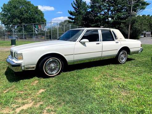 1989 Chevrolet Caprice Classic LS Brougham Sedan for sale in Hackensack, NY