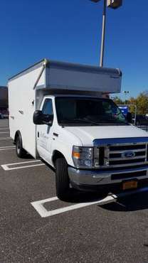 Ford 350 super duty Box truck for sale in Levittown, NY