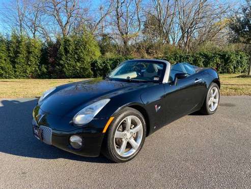 2006 PONTIAC SOLSTICE CONVERTIBLE 5SPD MANUAL - - by for sale in Chesapeake , VA