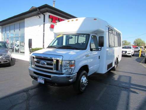 2014 Ford Econoline Commercial Cutaway E-350 Super Duty - cars &... for sale in Rockford, WI