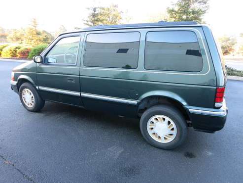 1992 Dodge Caravan SE - cars & trucks - by owner - vehicle... for sale in Pacific Grove, CA