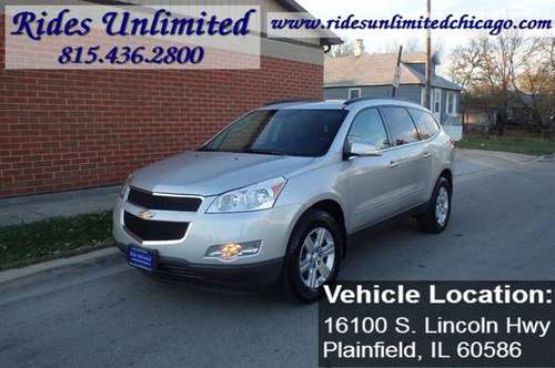 2012 Chevrolet Traverse LT - cars & trucks - by dealer - vehicle... for sale in Crest Hill, IL