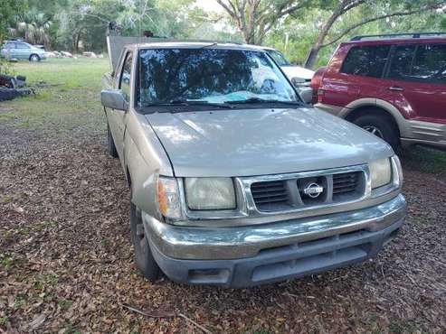 2000 Nissan Frontier extended cab xe for sale in Vero Beach, FL