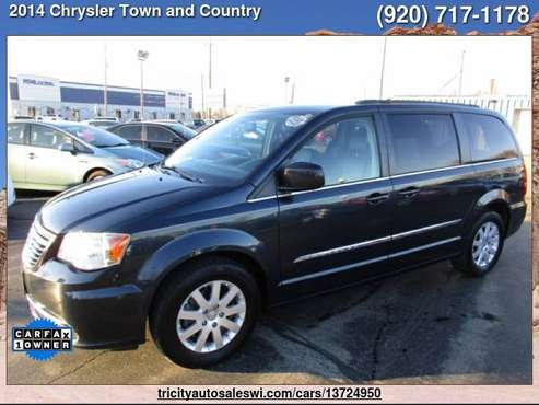2014 Chrysler Town and Country Touring 4dr Mini Van Family owned... for sale in MENASHA, WI