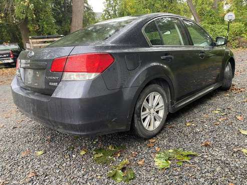 2011 Subaru Legacy clean no rust! - cars & trucks - by owner -... for sale in Glenmont, VT