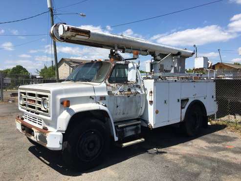 1988 Chevy 7000 Bucket Truck - - by dealer - vehicle for sale in Charlotte, NC