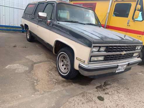1990 Chevy suburban for sale in Wichita Falls, TX