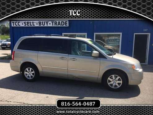 2009 Chrysler Town Country 4DR WGN TOURING - - by for sale in Smithville, MO