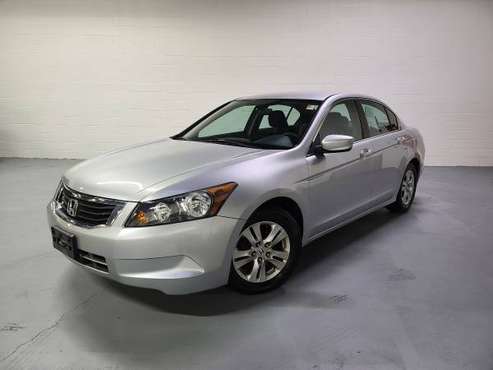2009 Honda Accord LX-P Carfax Value $7640!! Craigslist Special! -... for sale in Northbrook, IL