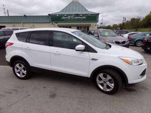 2014 FORD ESCAPE SE AWD #3969 - cars & trucks - by dealer - vehicle... for sale in Oconomowoc, WI