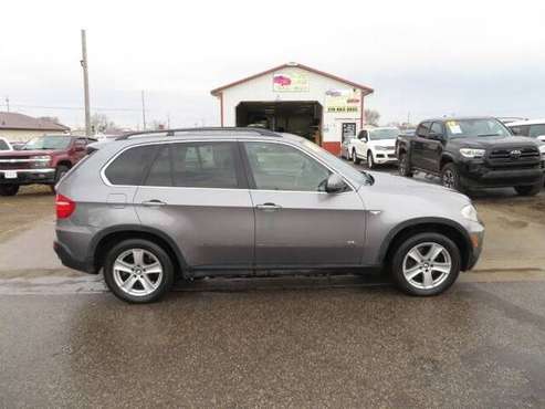 2008 BMW X5 4WD 141, 000 miles 5, 999 3RD Row for sale in Waterloo, IA