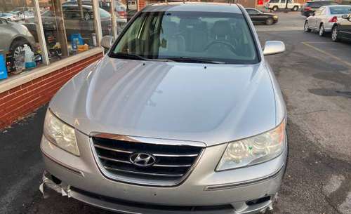 2009 Hyundai Sonata - cars & trucks - by dealer - vehicle automotive... for sale in Oak Forest, IL