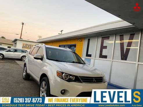 2007 Mitsubishi Outlander XLS for only $4,995 - cars & trucks - by... for sale in Tucson, AZ