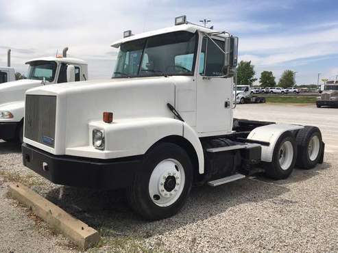 1994 VOLVO WHITE GMC WG64 TRACTOR - - by dealer for sale in Kansas City, MO