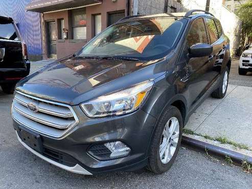 2018 Ford Escape SE 4WD - EVERYONES APPROVED! - cars & trucks - by... for sale in Brooklyn, NY