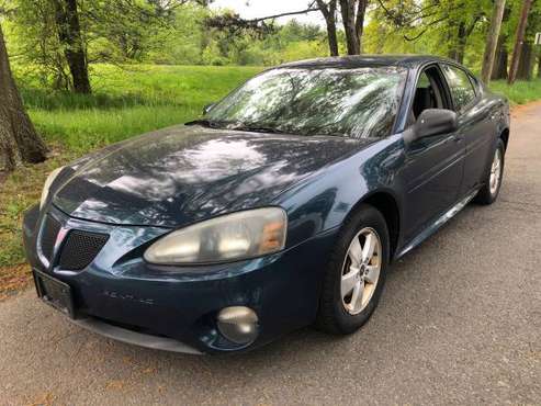 2005 Pontiac Grand Prix, good condition! - - by for sale in Elizabeth, NY