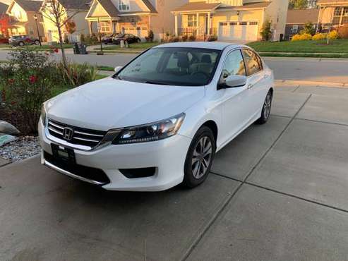 2015 Honda Accord - cars & trucks - by owner - vehicle automotive sale for sale in Cary, NC
