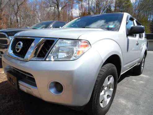 2012 Nissan Pathfinder SV 4x4 (1 owner, only 102 k miles) - cars & for sale in swanzey, NH