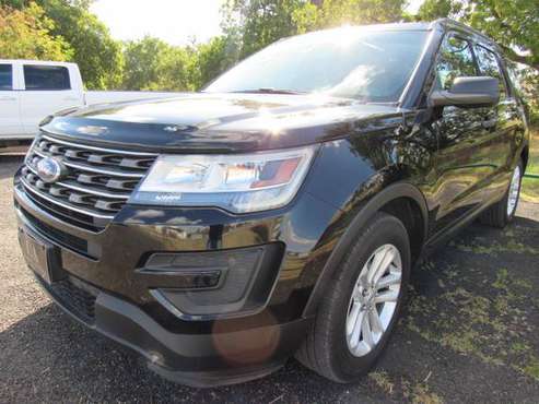 2017 Ford Explorer - 1 Owner, V6, Like New, 3rd Row Seating for sale in Waco, TX