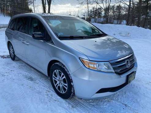 10, 999 2012 Honda Odyssey EXL Roof, Leather, Back Up Camera for sale in Belmont, MA