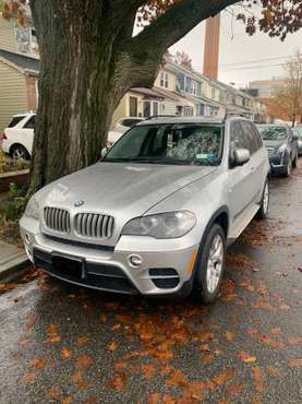 2012 BMW x5 35i - cars & trucks - by owner - vehicle... for sale in South Ozone Park, NY