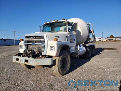 1996 Ford LT9000 Mixer Truck - cars & trucks - by owner - vehicle... for sale in Cape Girardeau, MO