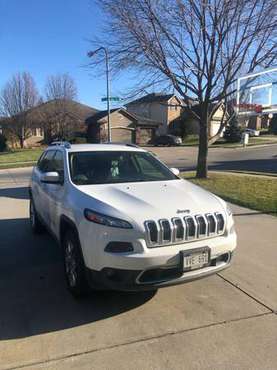 2018 Jeep Cherokee Limited, Loaded, White, 30 MPG - cars & trucks -... for sale in Omaha, NE