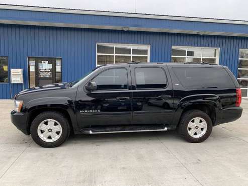 ★★★ 2013 Chevrolet Suburban LT 4x4 / DVD / Loaded Leather! ★★★ -... for sale in Grand Forks, ND