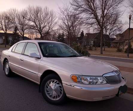 98 LINCOLN Autostart! - cars & trucks - by owner - vehicle... for sale in Fargo, ND