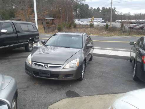 2007 Honda accord - cars & trucks - by dealer - vehicle automotive... for sale in Billerica, MA