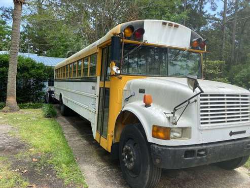 97 Thomas Bus 7 3 International for sale in Dearing, FL