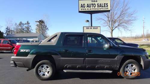2003 chevy avalanche southern - cars & trucks - by dealer - vehicle... for sale in Ontario Center, NY