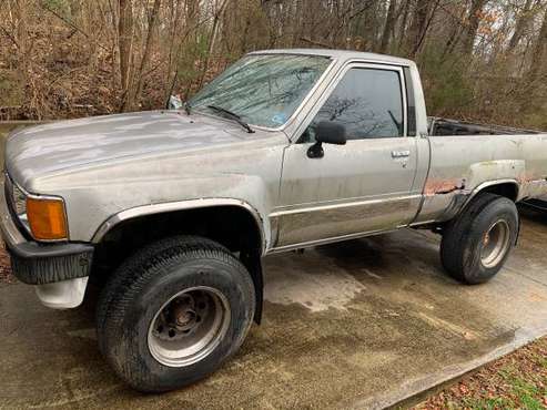 1988 Toyota Pickup 4x4 - cars & trucks - by owner - vehicle... for sale in Lynchburg, VA