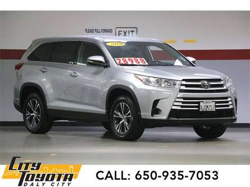 2019 Toyota Highlander LE - SUV - cars & trucks - by dealer -... for sale in Daly City, CA