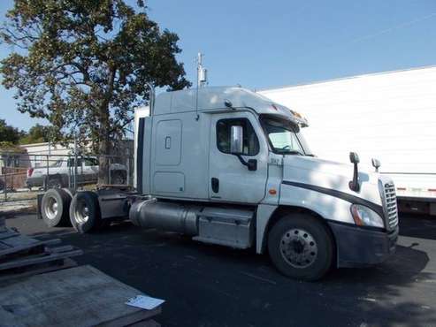 2012 Freightliner Cascadia 125 TA Sleeper RTR# 0093599-01 - cars &... for sale in O Fallon, MO